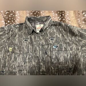 Long sleeve, Bottom land camo, button up shirt